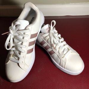 Addidas shoes pink gold